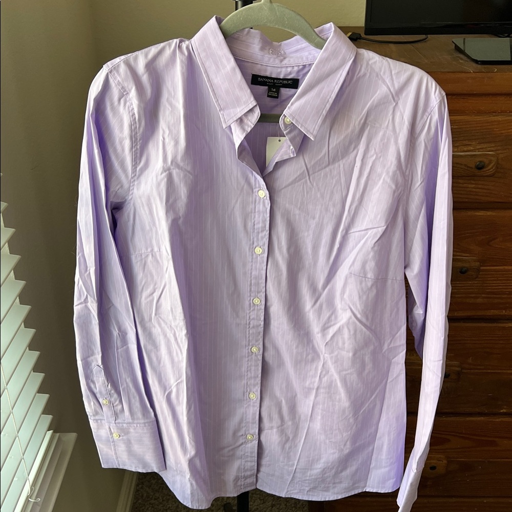 Banana Republic Riley Button Down - Picture 2 of 5